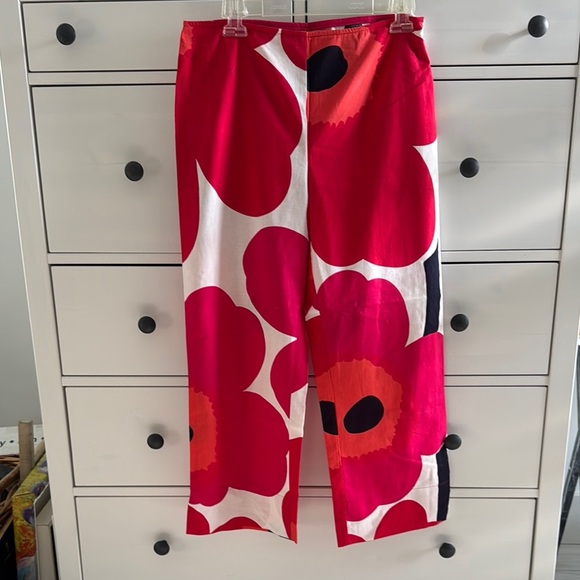 Marimekko Red and White Poppy Wide Length Cropped Summer Pants Size 10/EU 38 - Picture 1 of 8